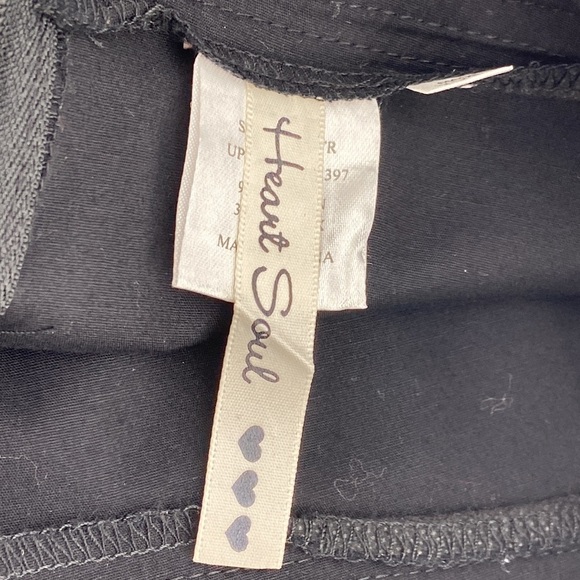 Black Embroidered Skirt Size 9 Geometric Design - Picture 5 of 7